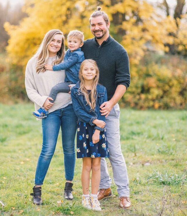 Family with Husband/Wife and 2 children